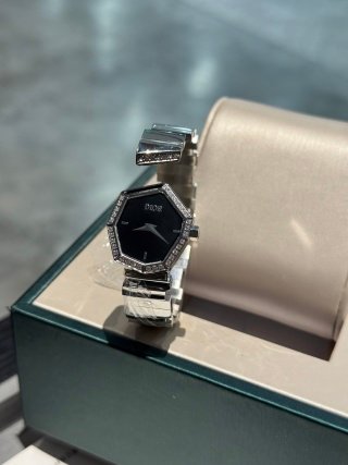 Watche Dior