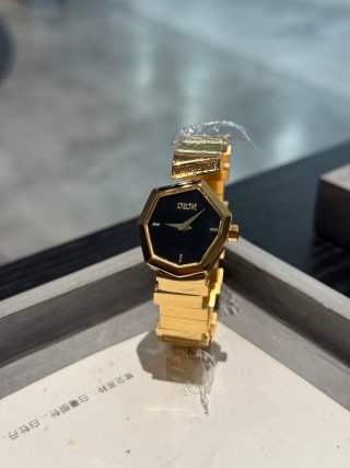 Watche Dior
