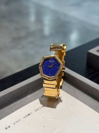 Watche Dior