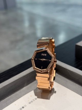 Watche Dior