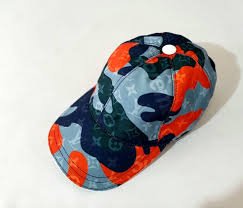 Loewe cap