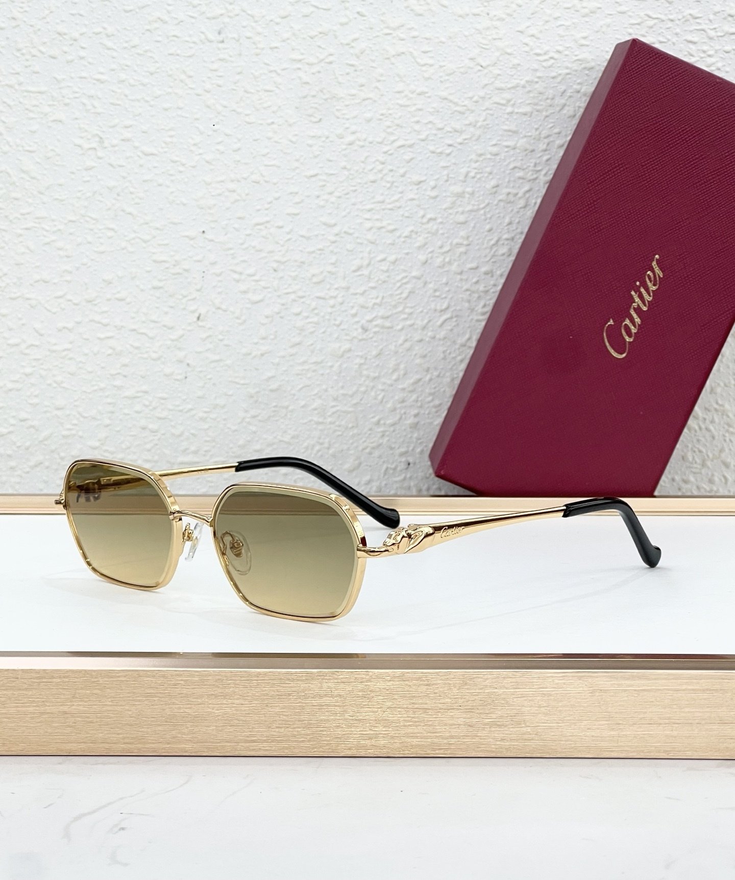 Cartier Glasses #208