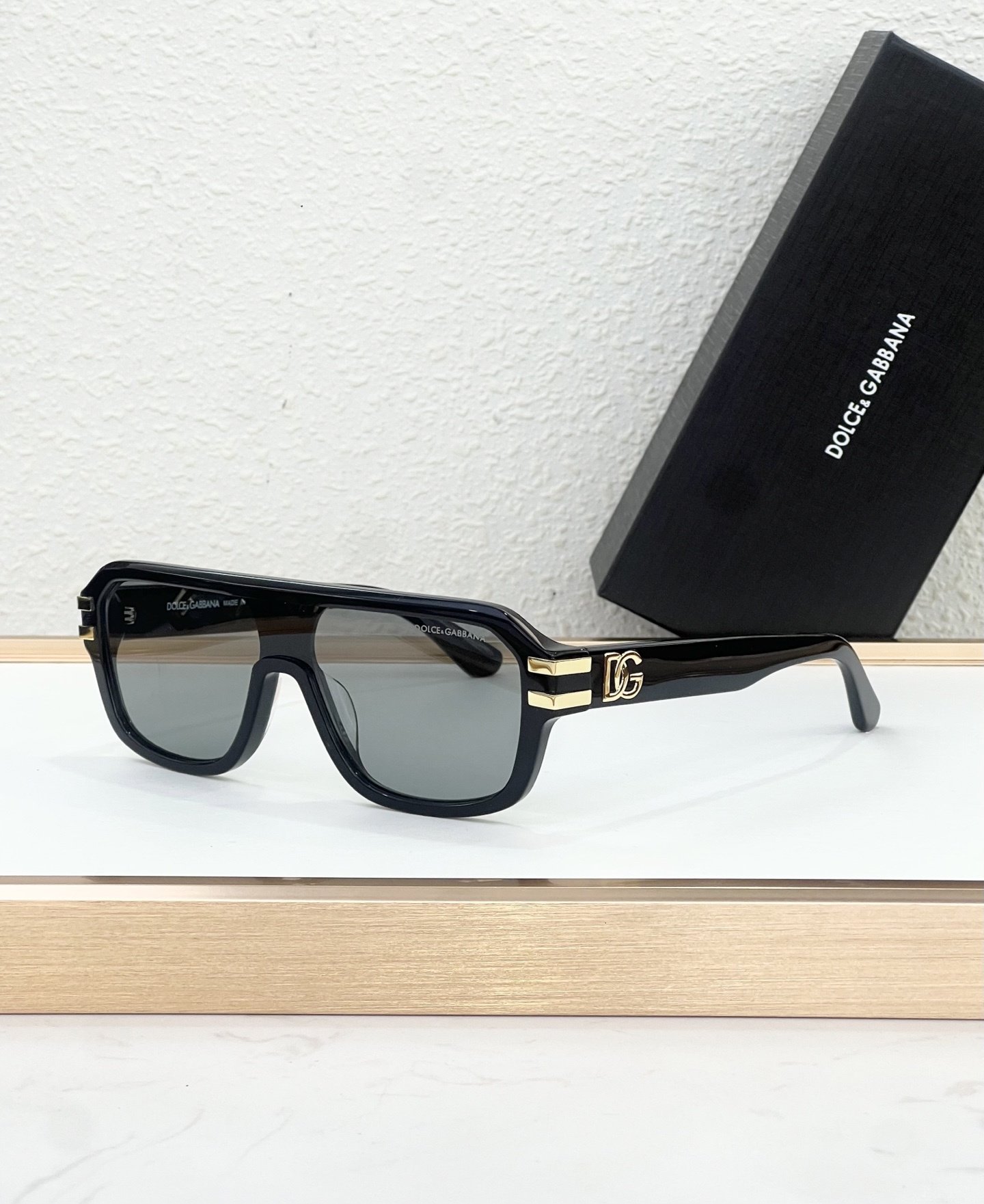 D&G Glasses #31