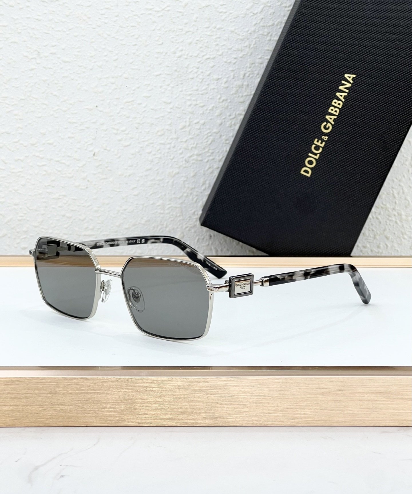 D&G Glasses #37