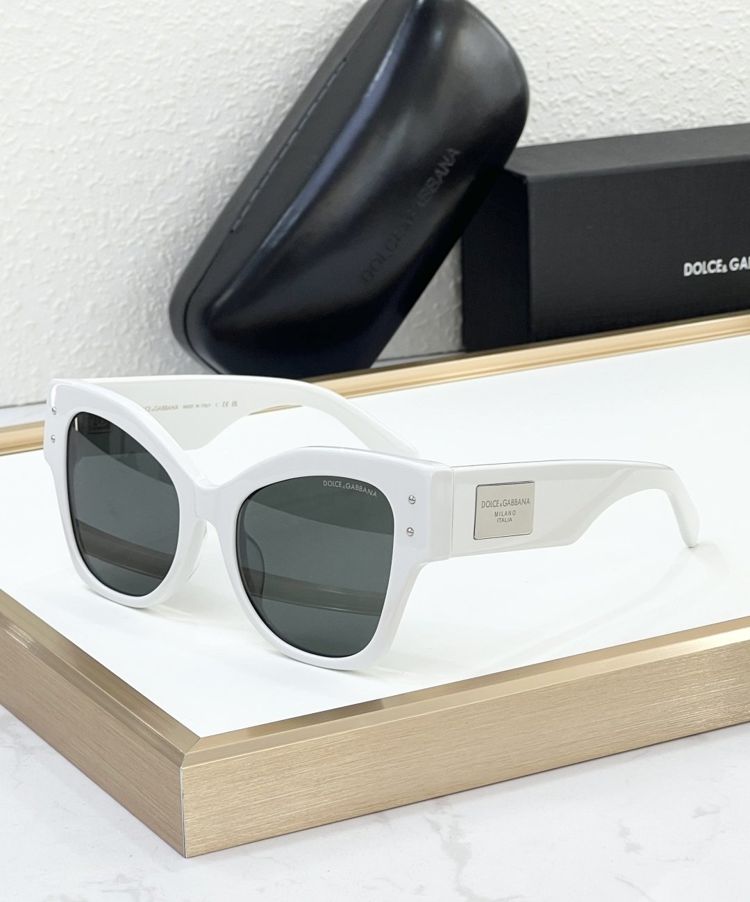 D&G Glasses #70