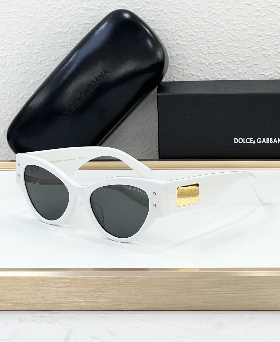 D&G Glasses #75