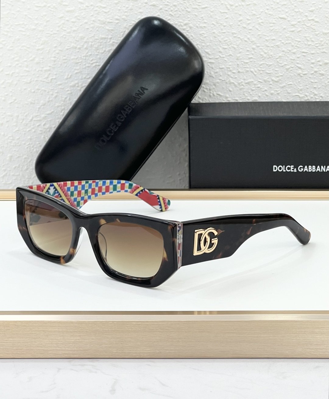 D&G Glasses #96