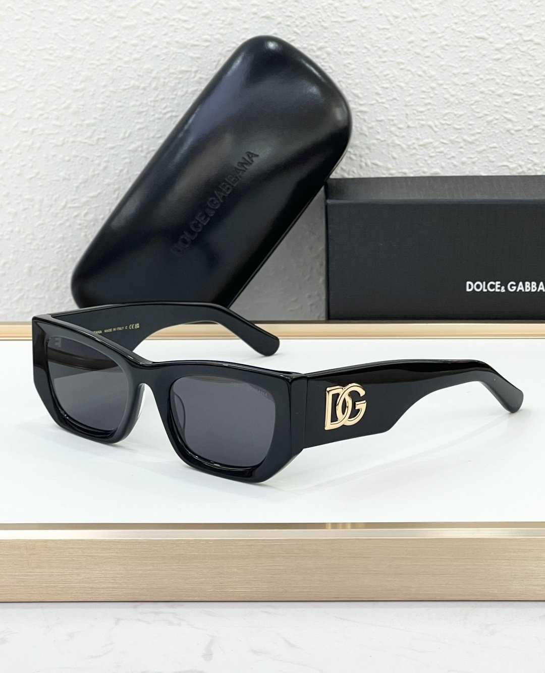 D&G Glasses #99