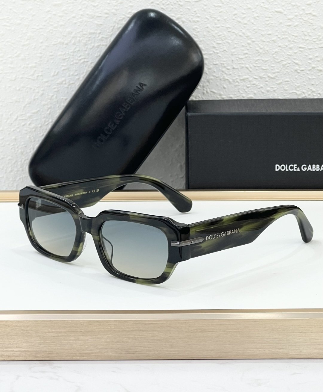 D&G Glasses #104