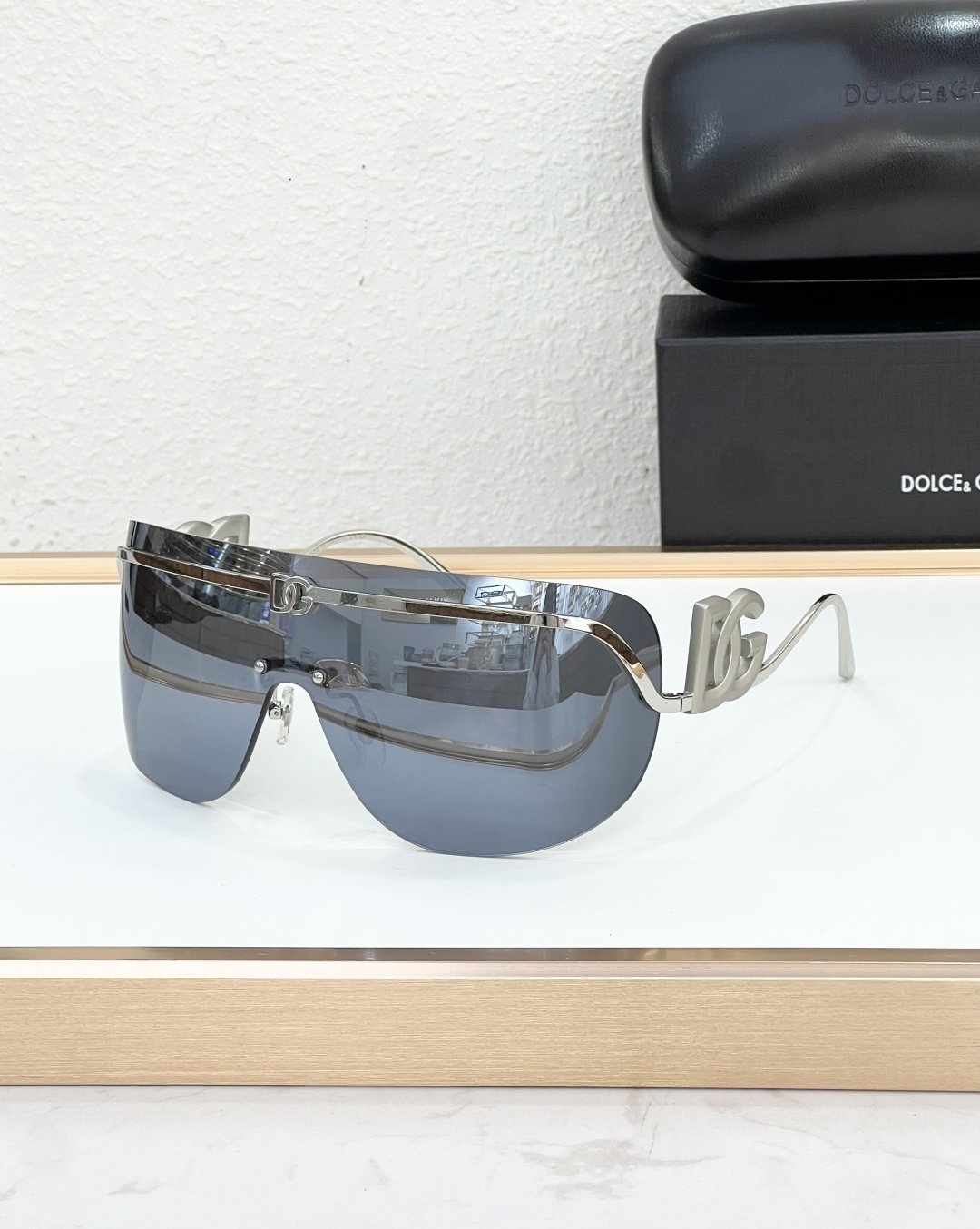 D&G Glasses #108