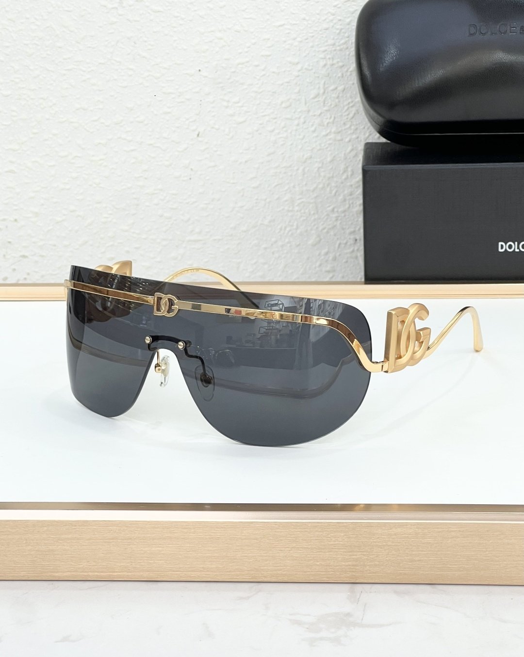 D&G Glasses #113