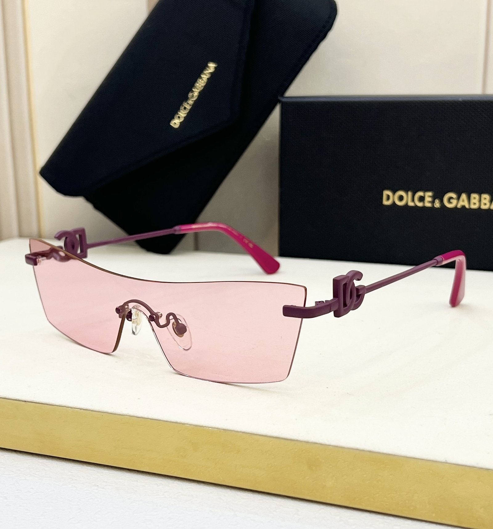 D&G Glasses #126