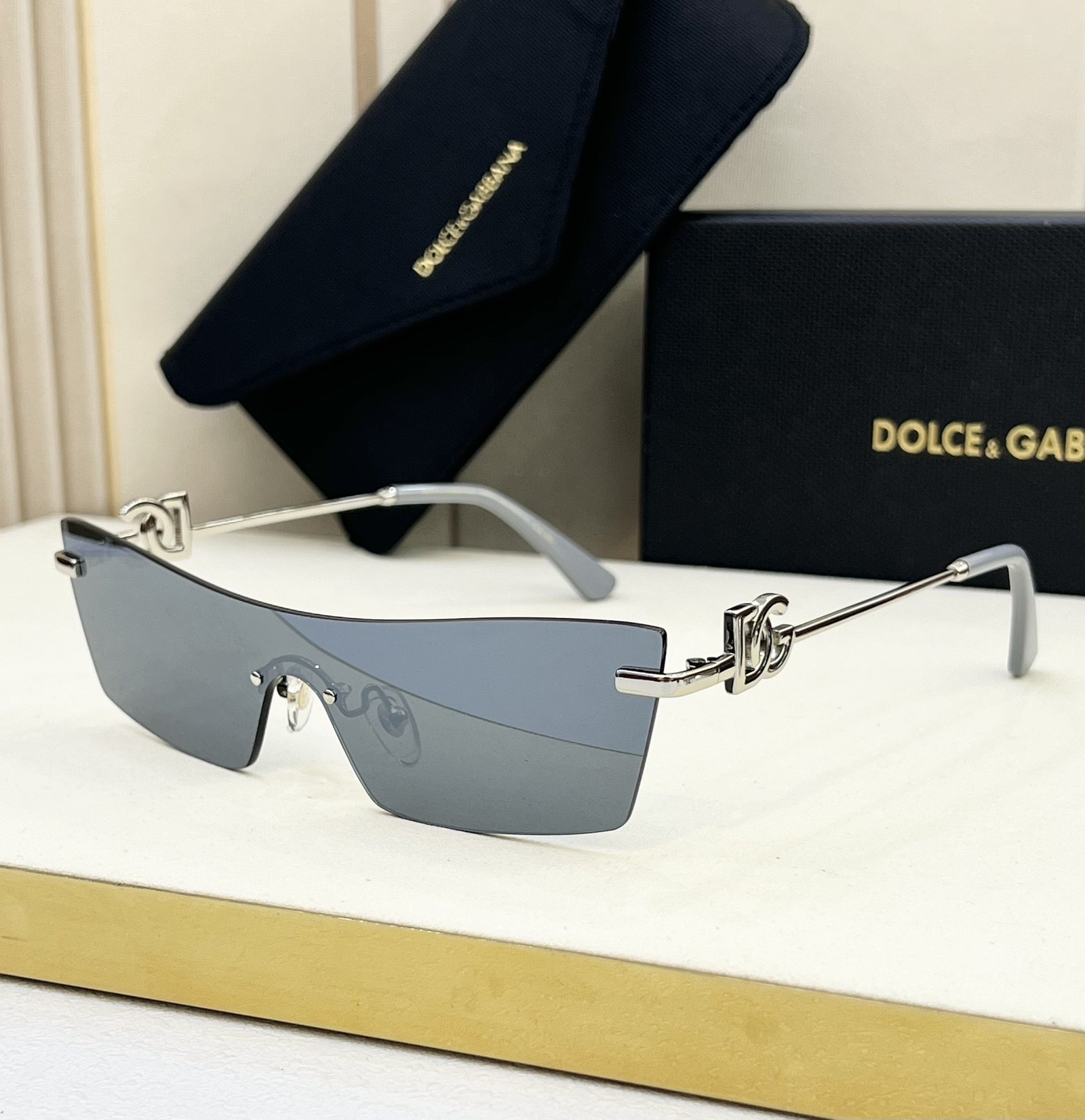 D&G Glasses #127