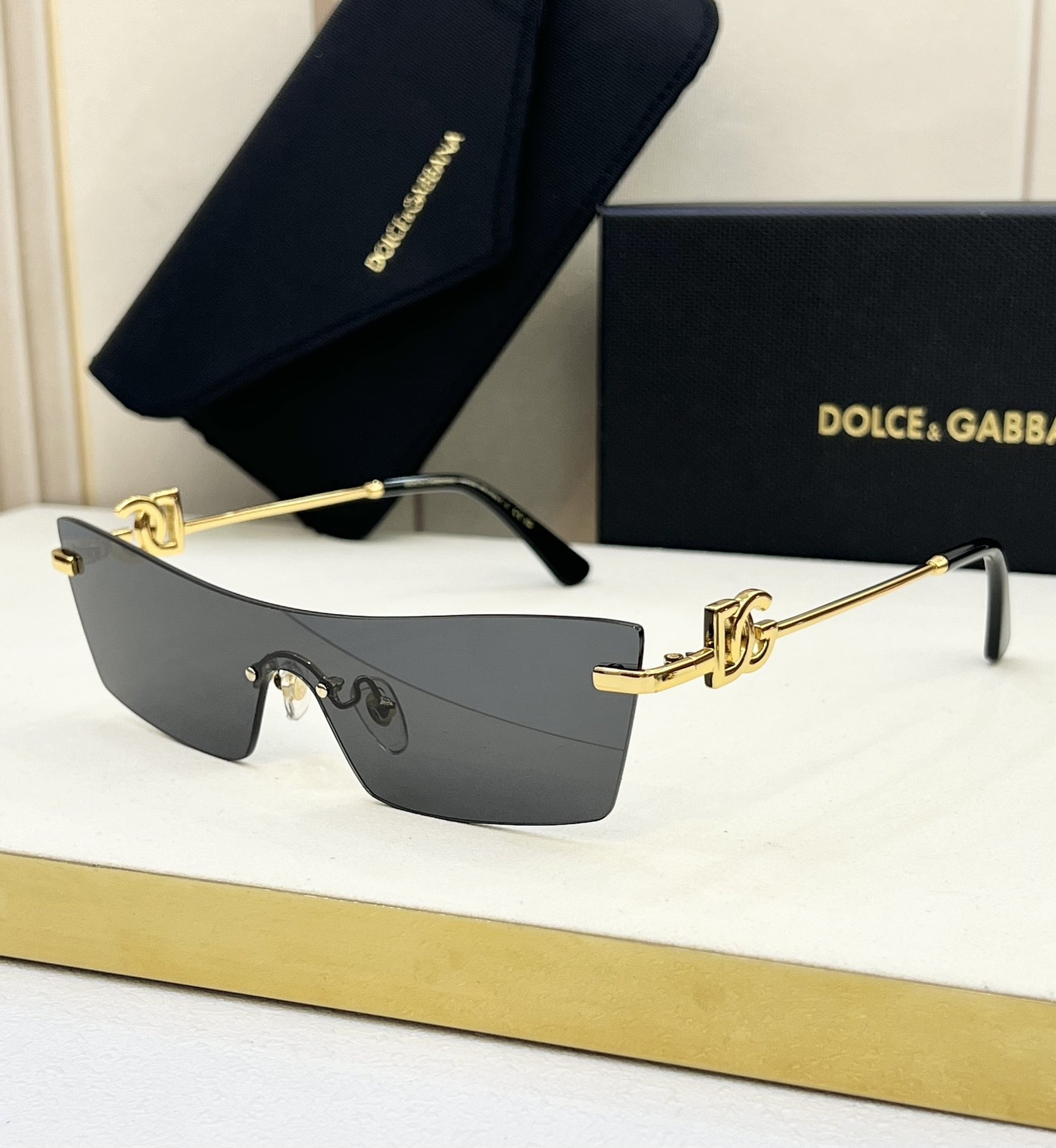 D&G Glasses #131
