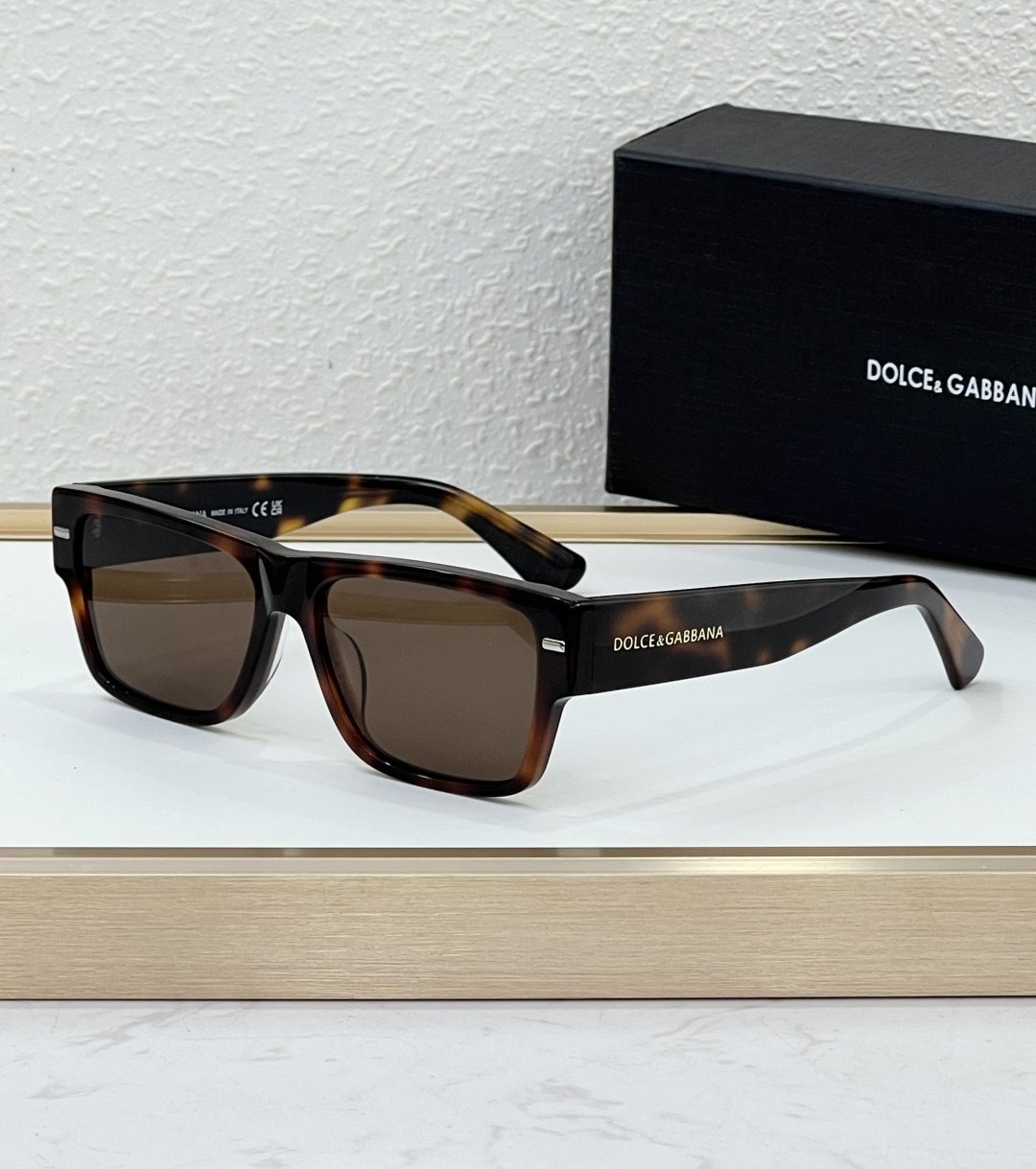 D&G Glasses #133