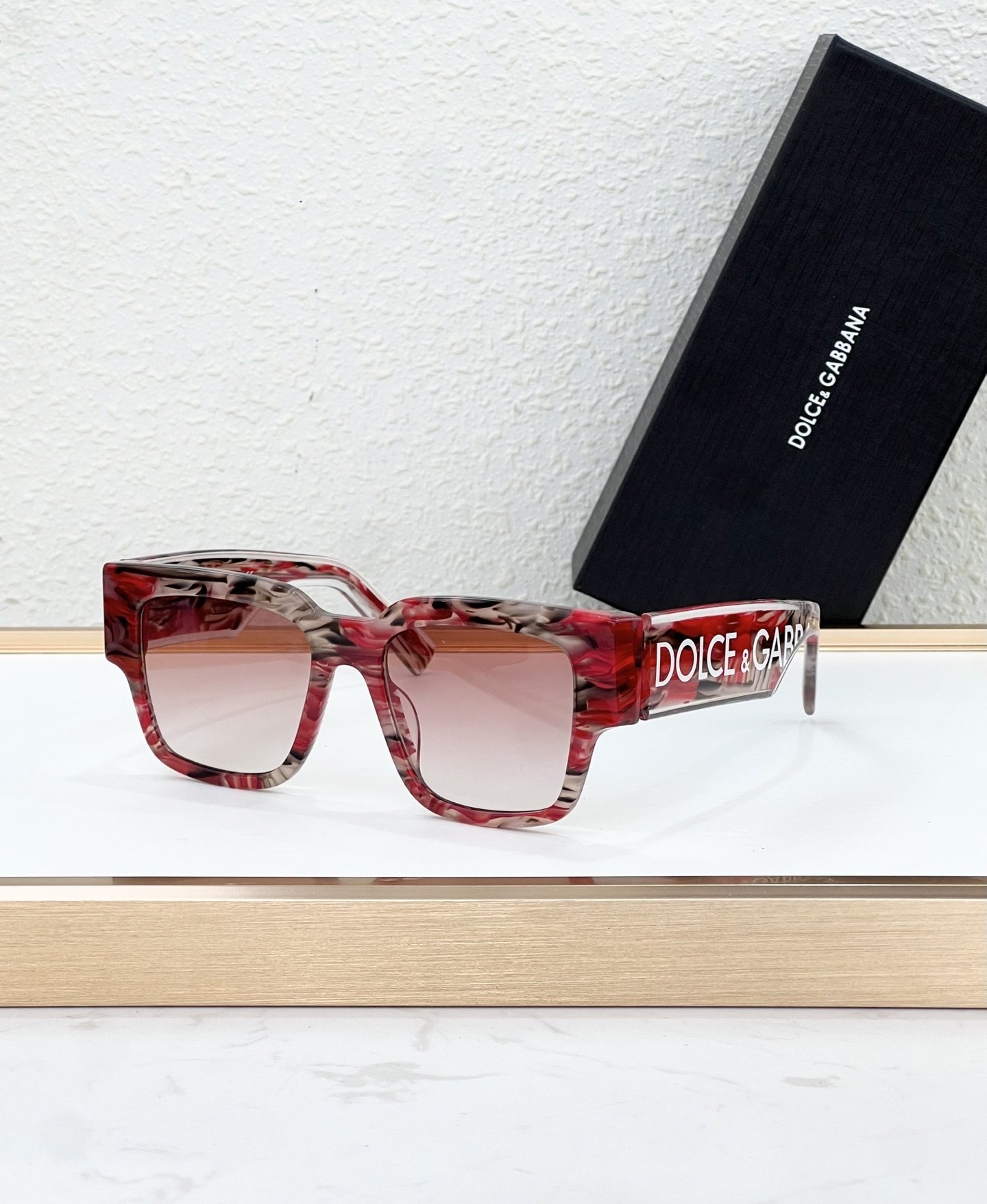 D&G Glasses #138