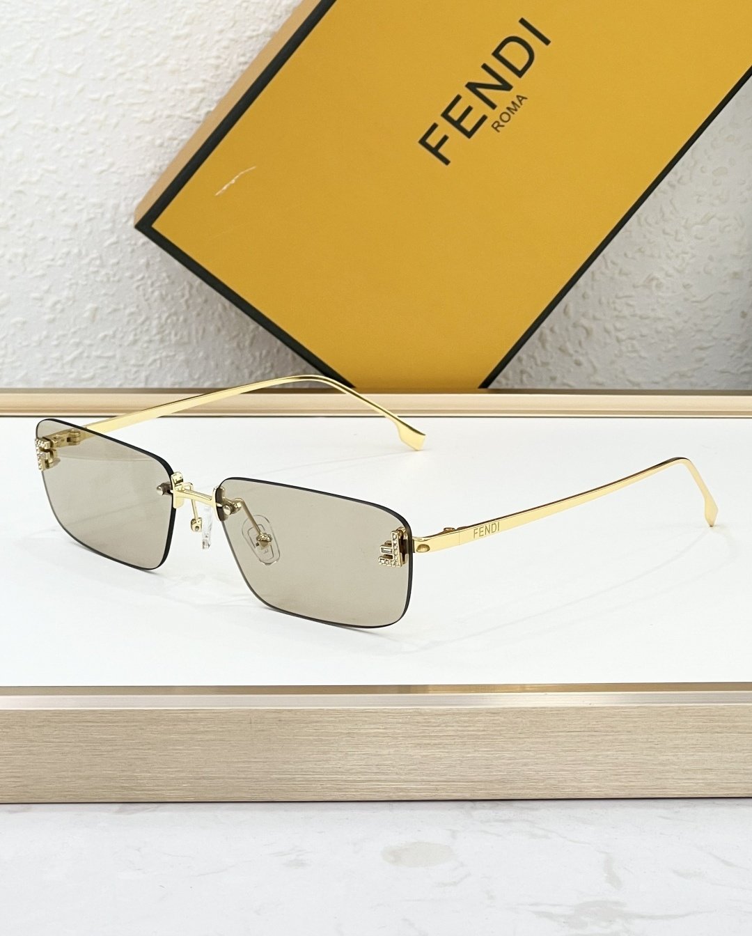 Fendi Glasses #111