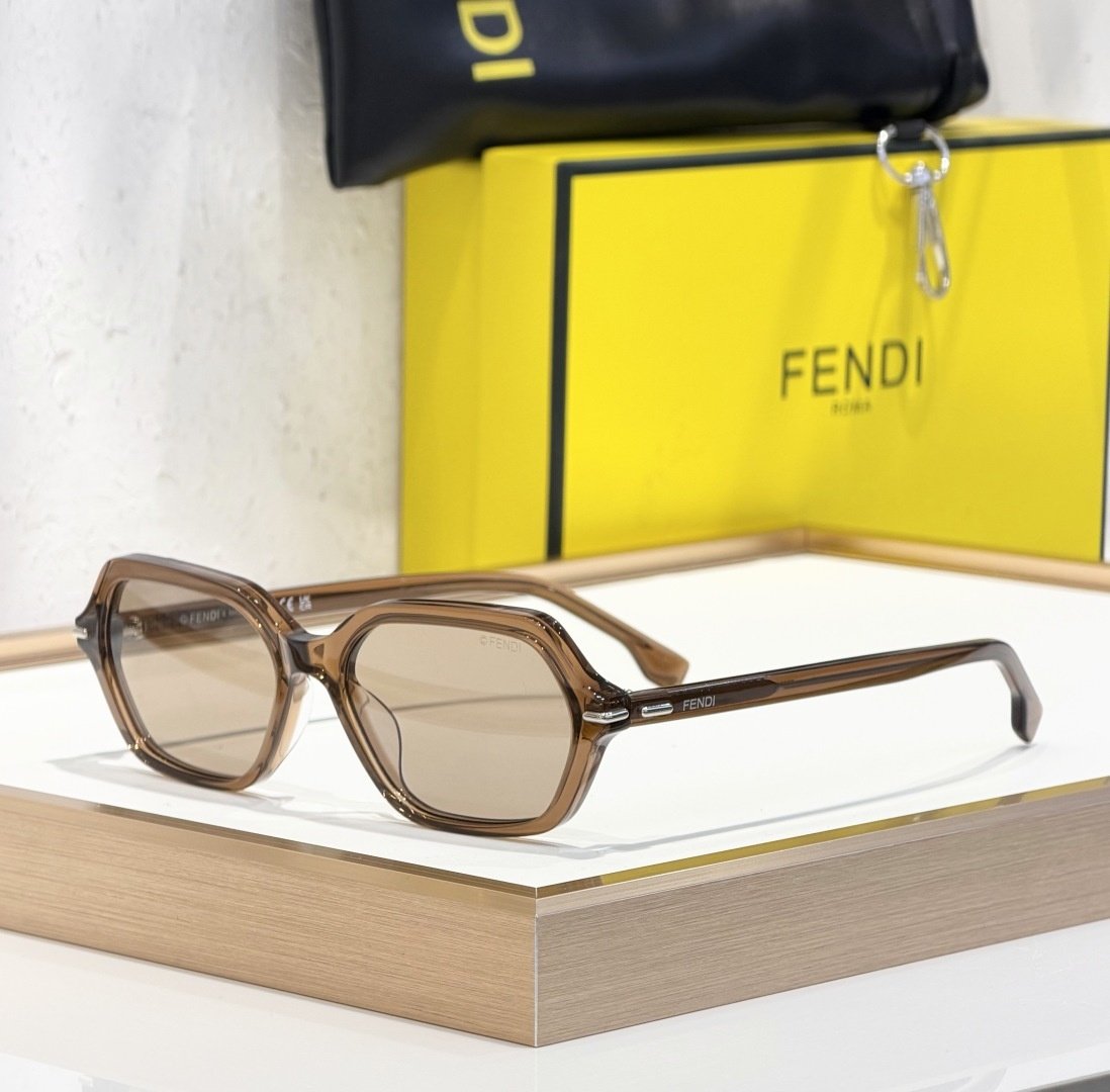 Fendi Glasses #160