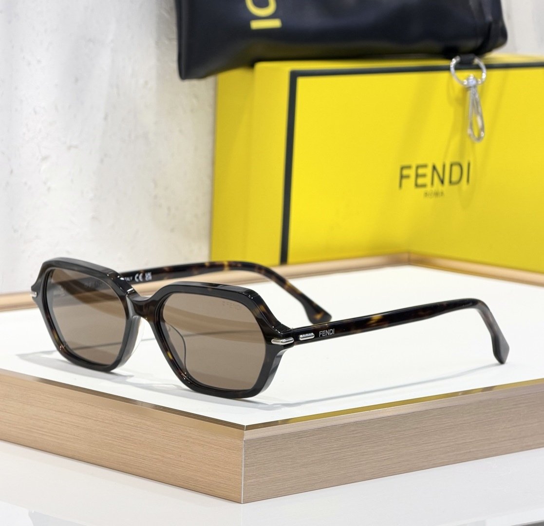 Fendi Glasses #161