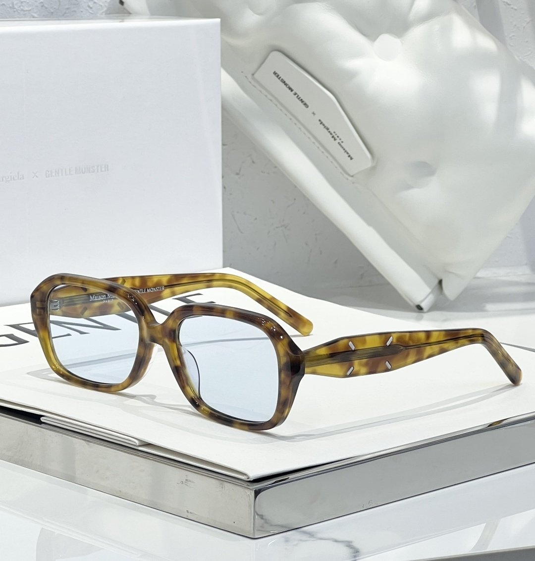 Gentle monster Glasses #60