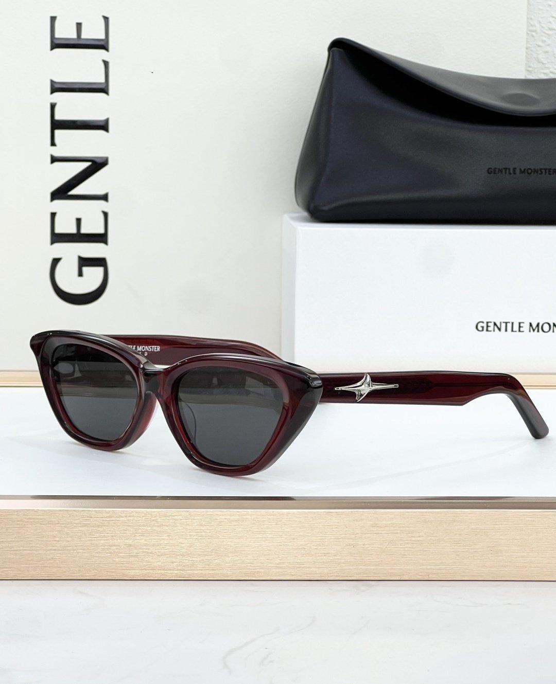 Gentle monster Glasses #69