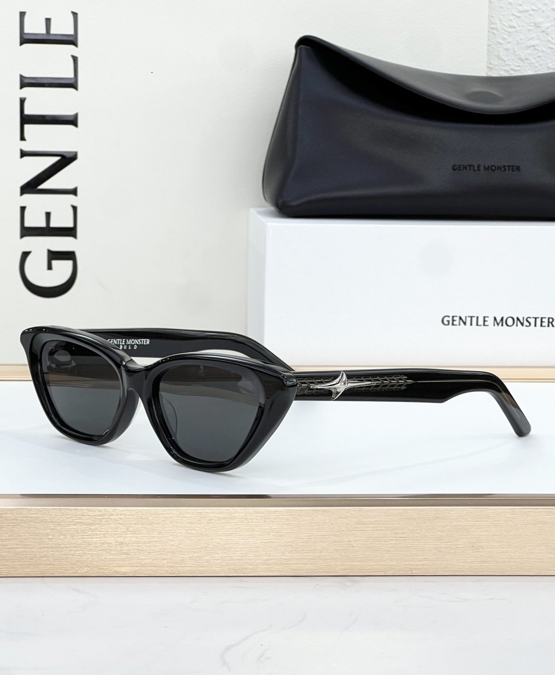 Gentle monster Glasses #70