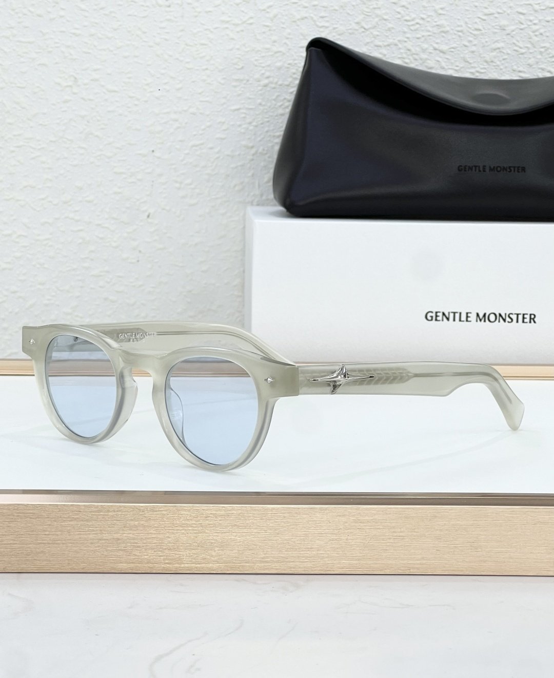 Gentle monster Glasses #73