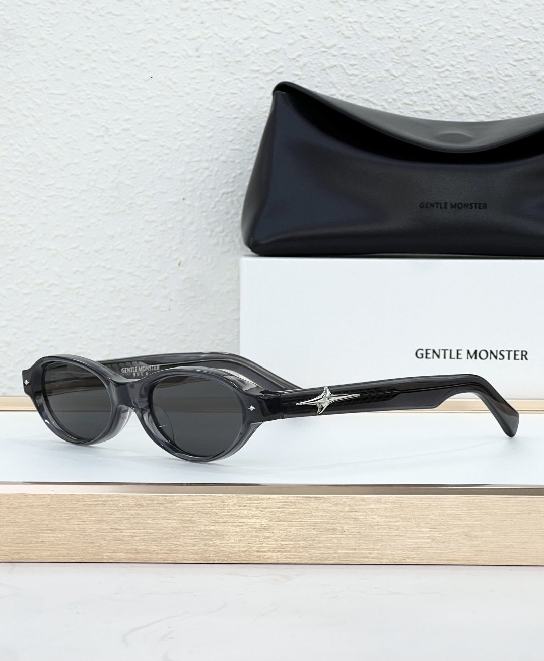 Gentle monster Glasses #81