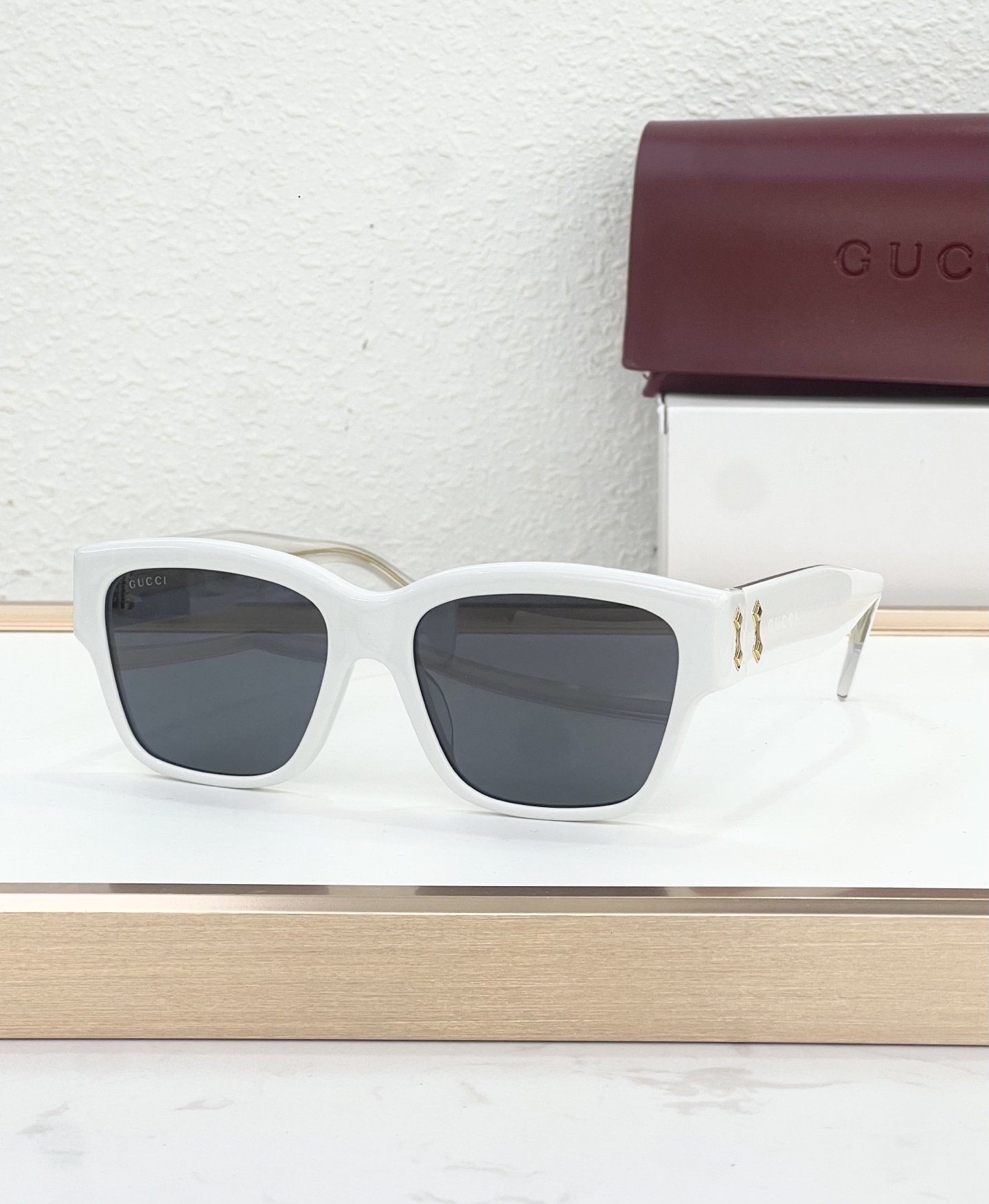 Gucci Glasses #104