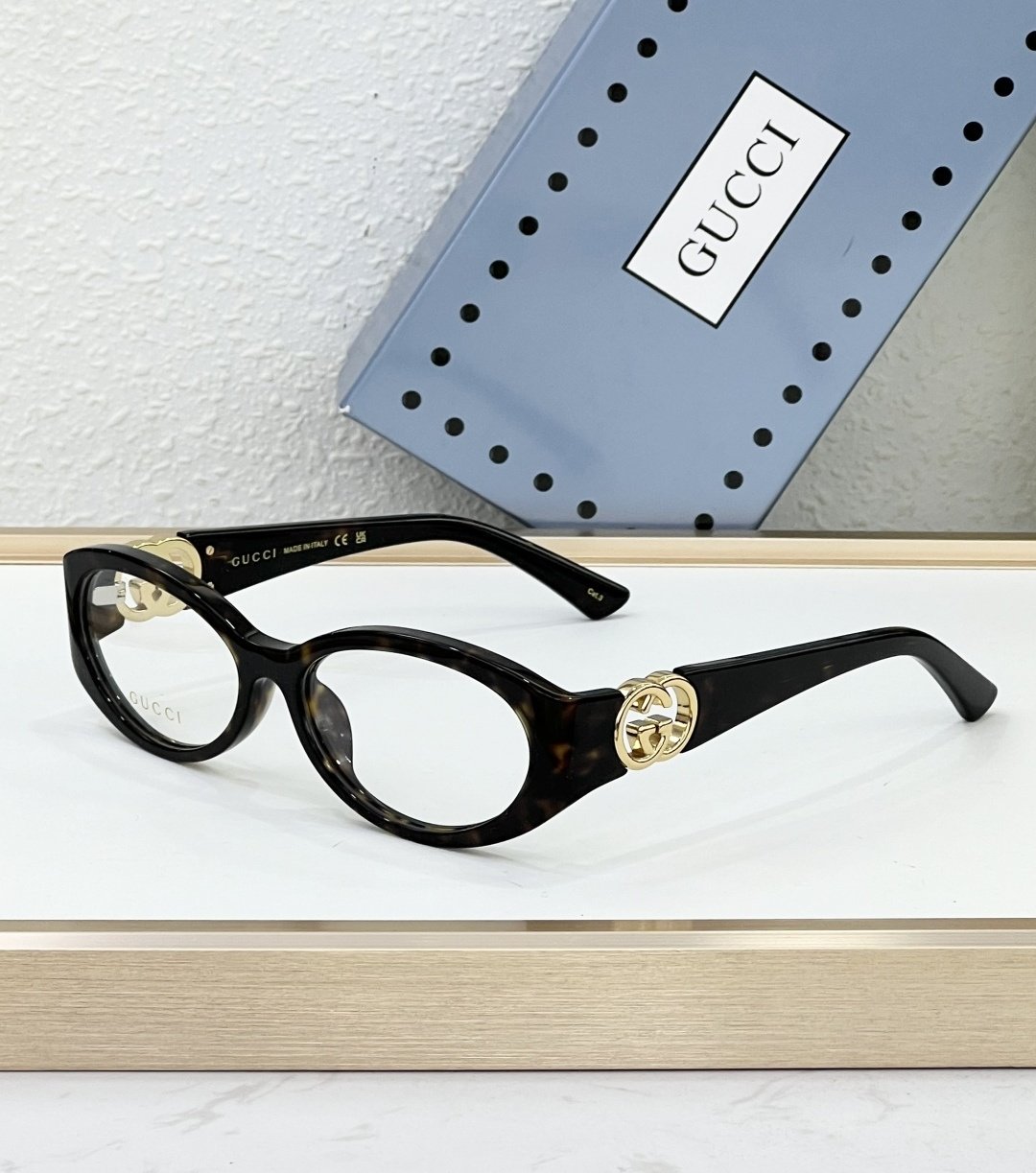 Gucci Glasses #124