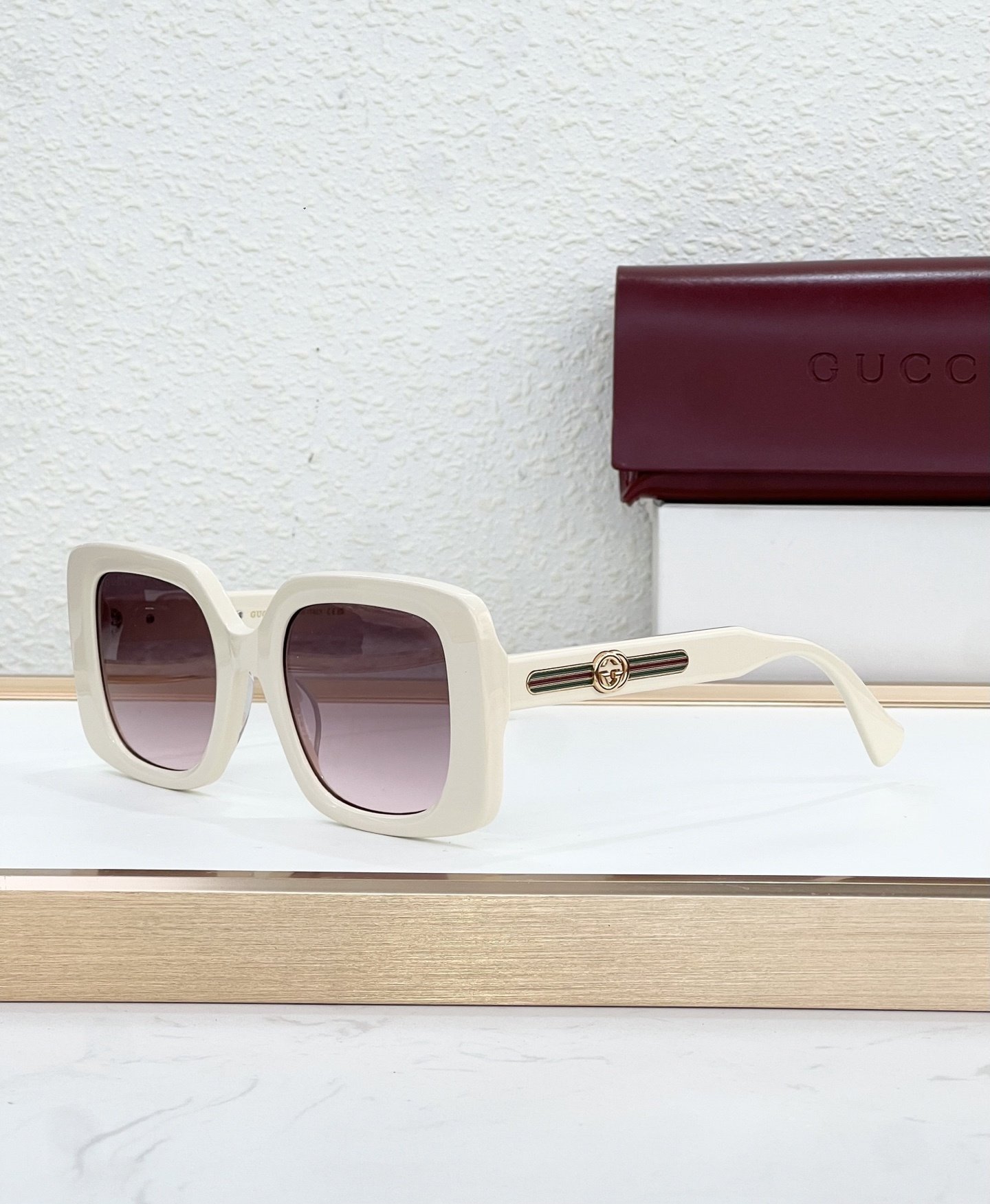 Gucci Glasses #141