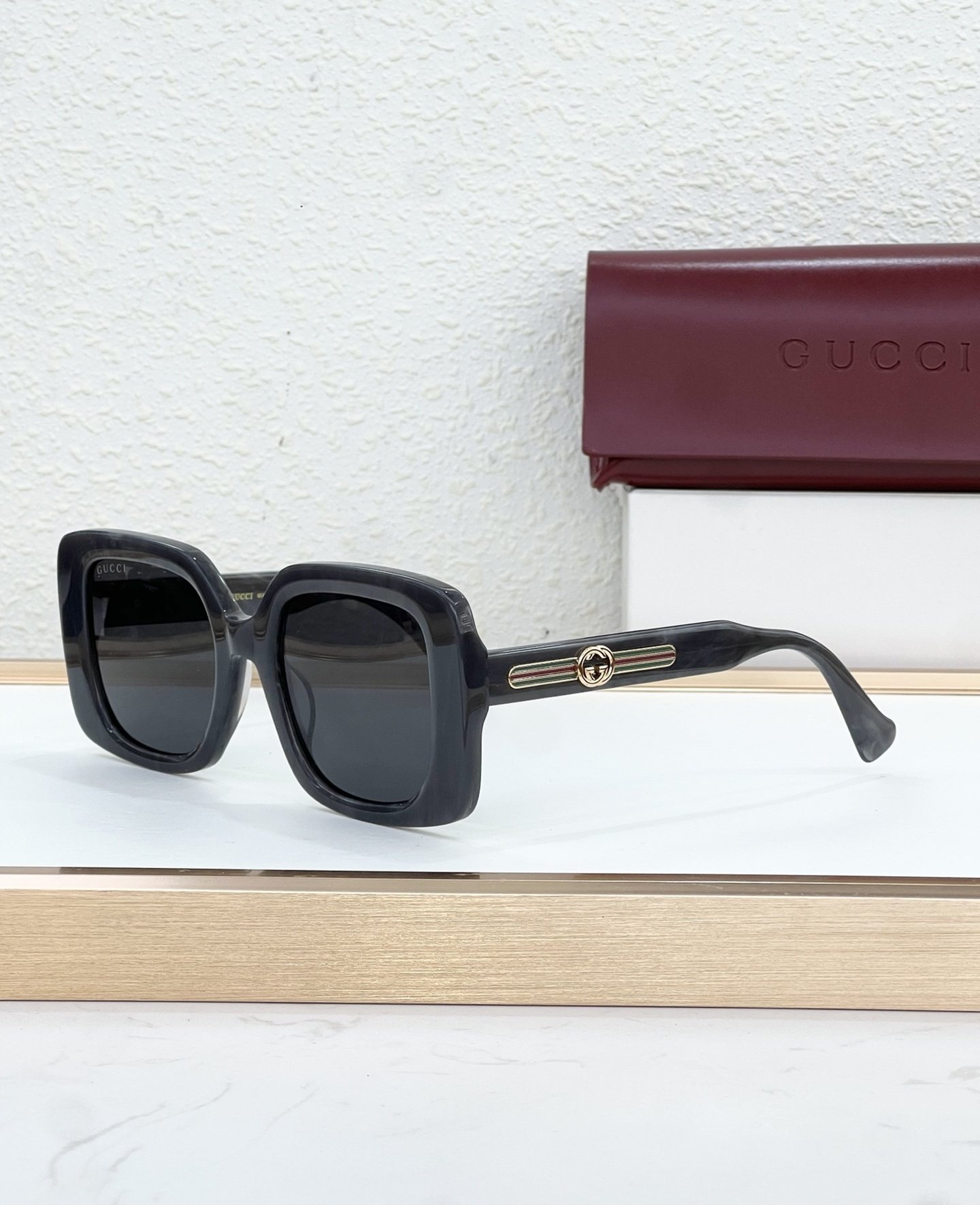 Gucci Glasses #142