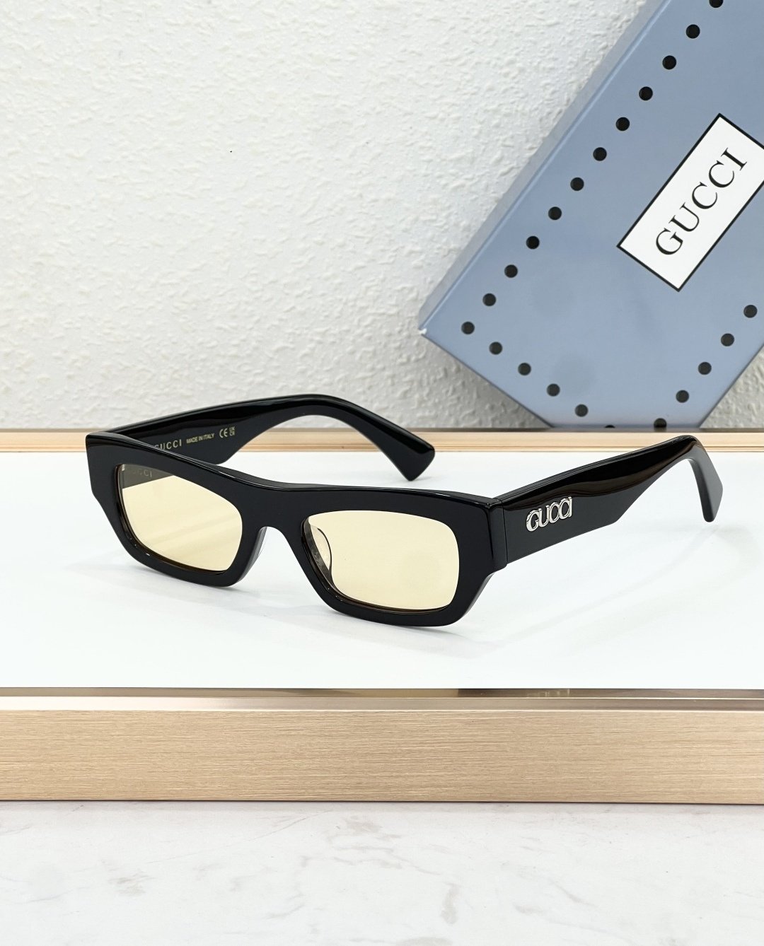Gucci Glasses #202