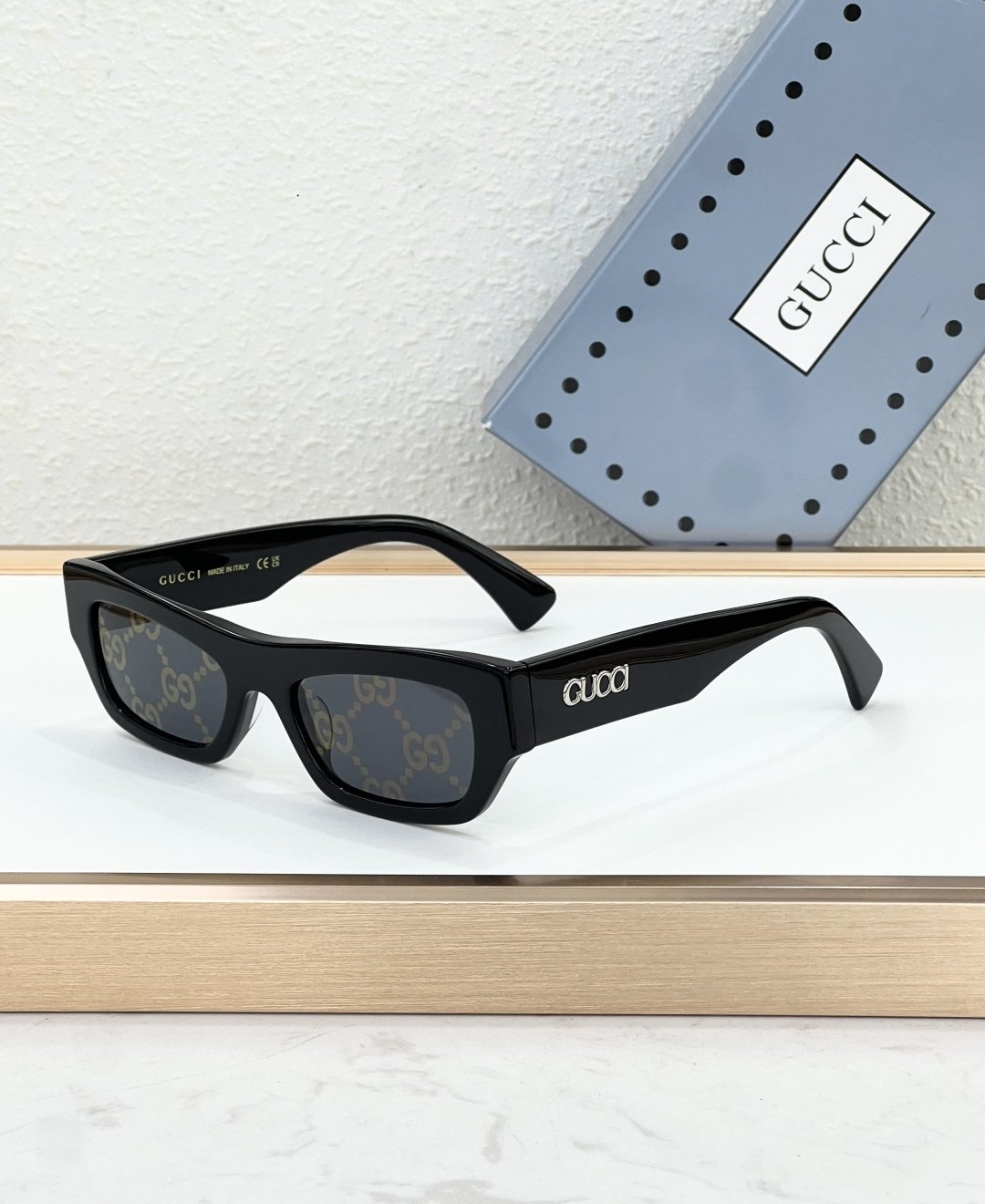 Gucci Glasses #204