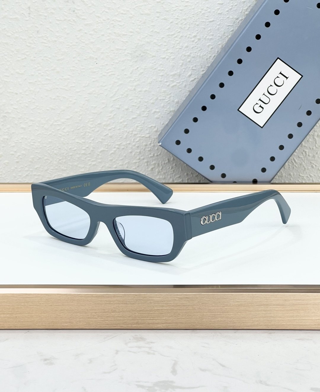 Gucci Glasses #208