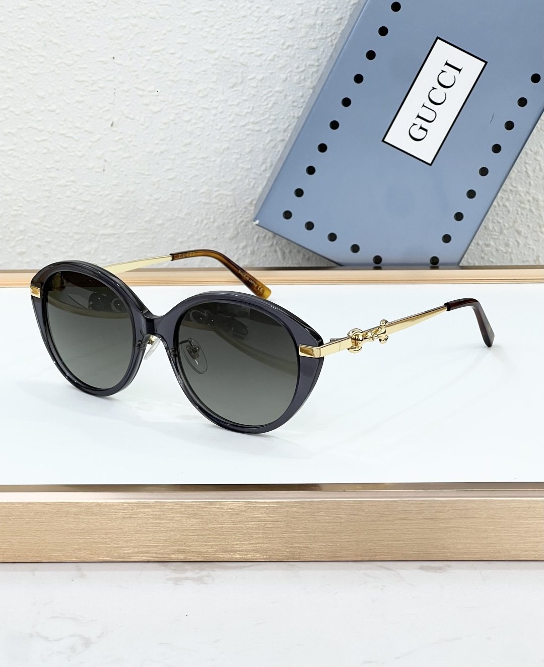 Gucci Glasses #229