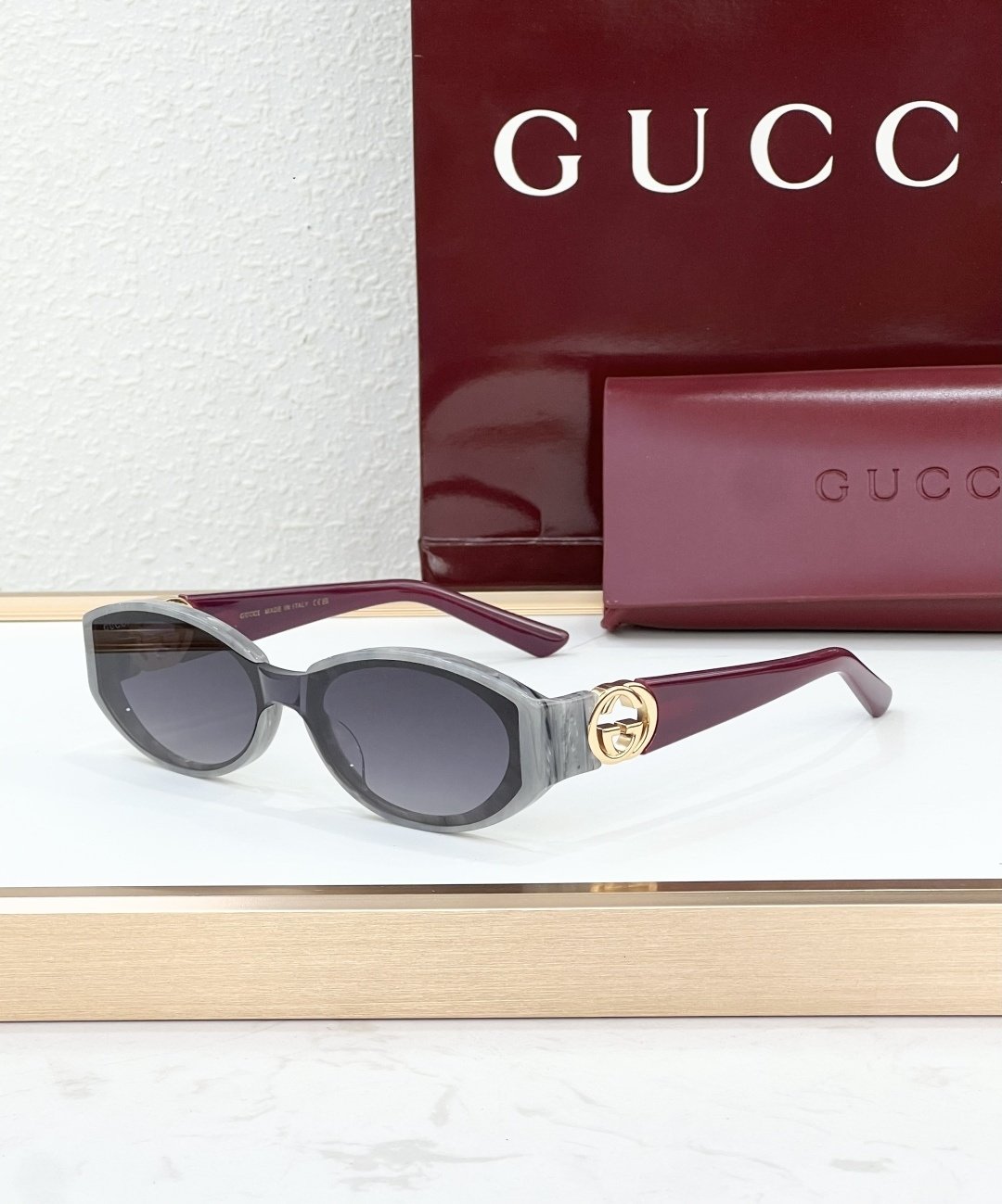 Gucci Glasses #240