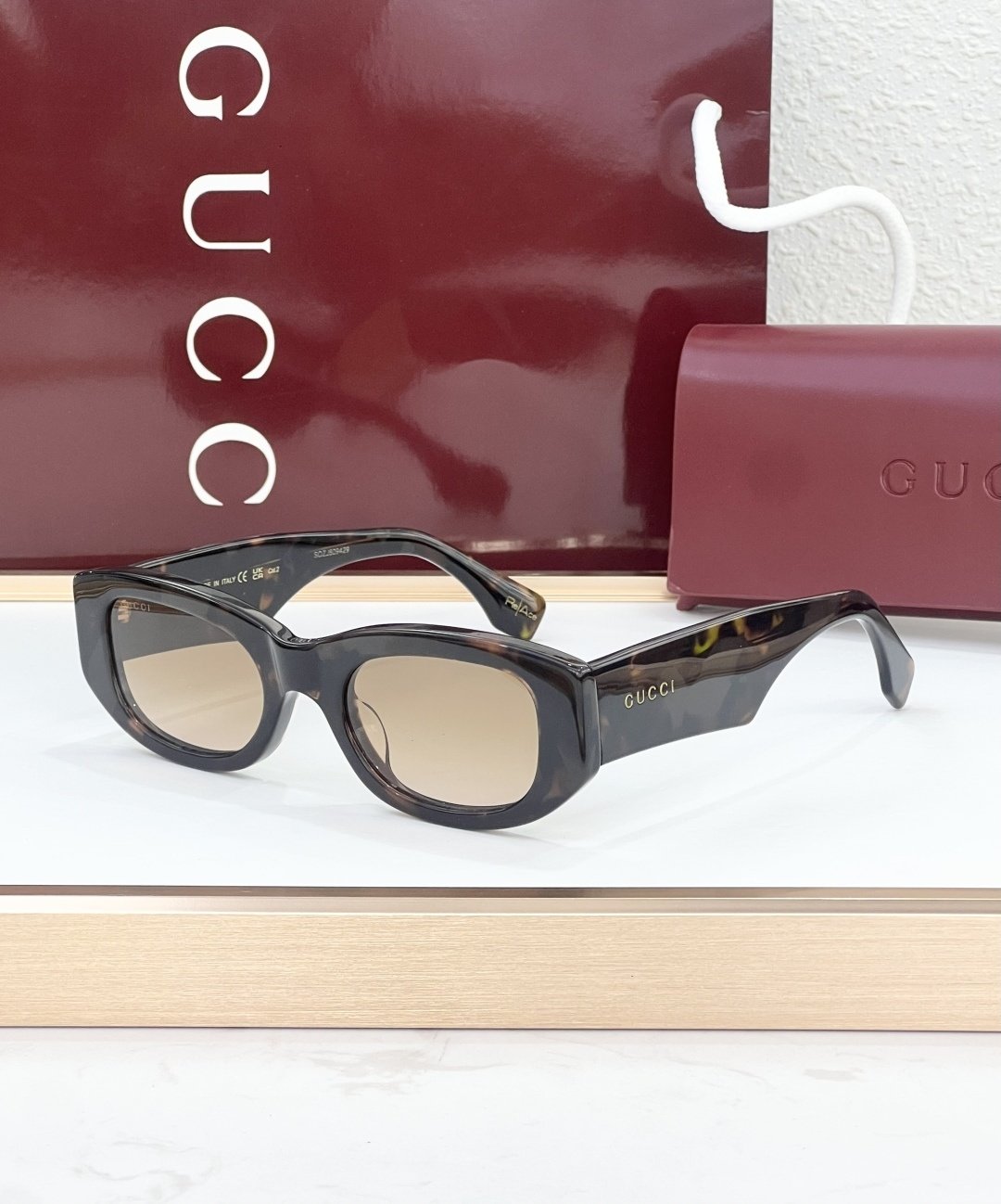Gucci Glasses #242