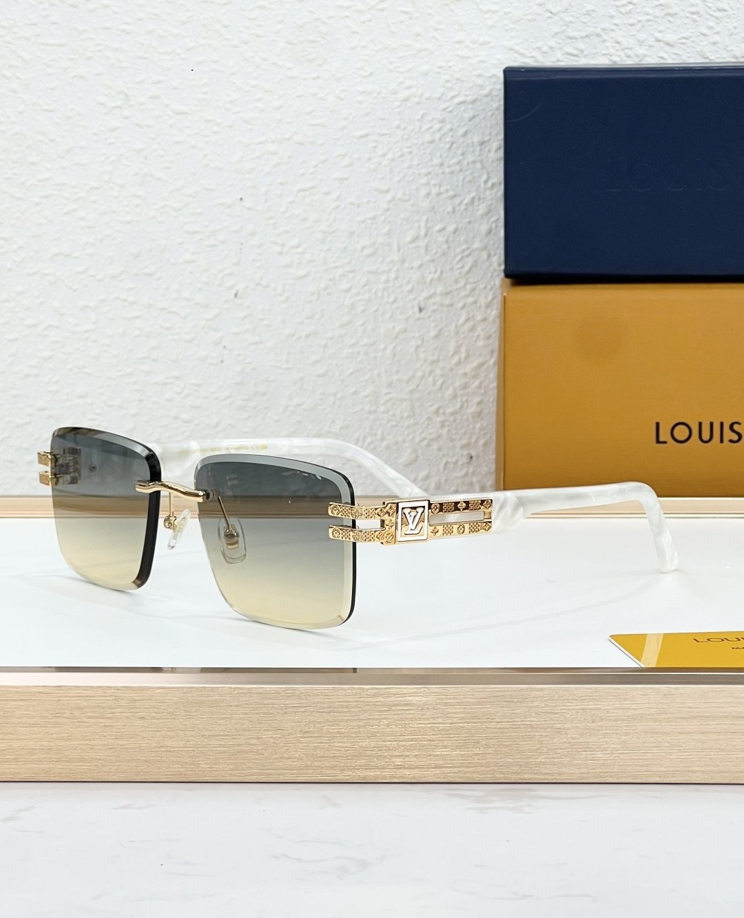 Louis Vuitton Glasses #73