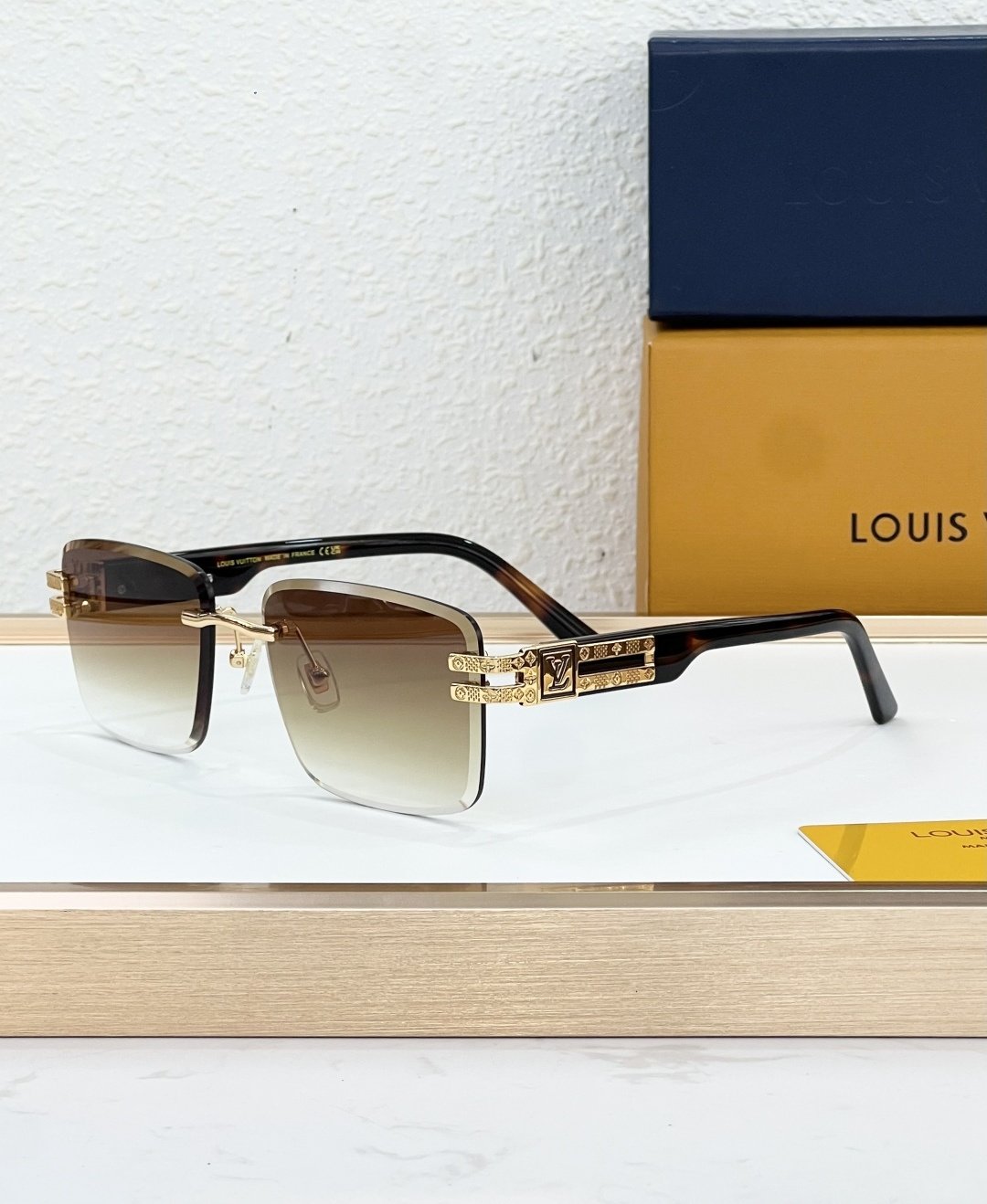 Louis Vuitton Glasses #74