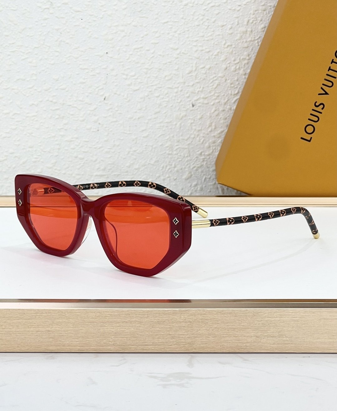 Louis Vuitton Glasses #93