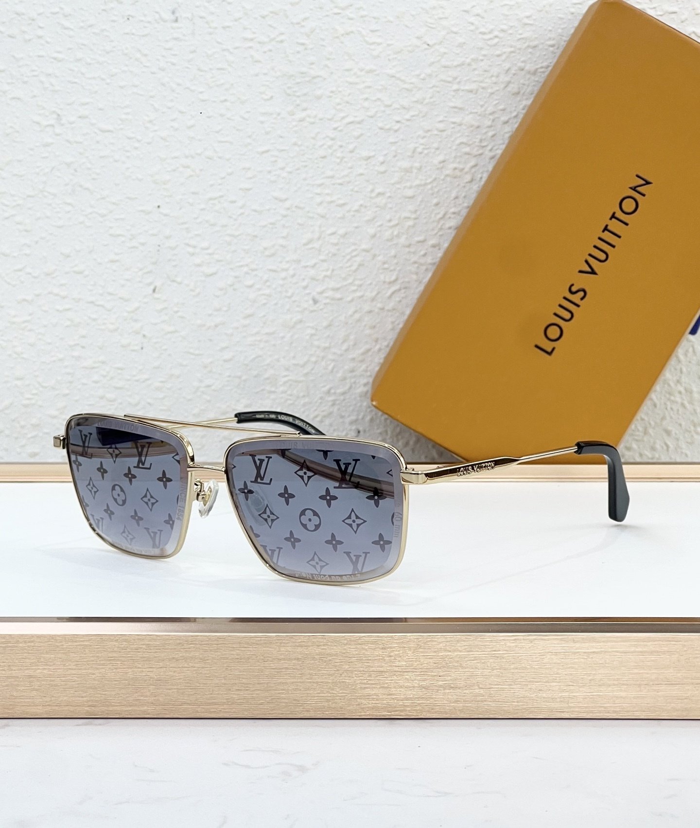 Louis Vuitton Glasses #110