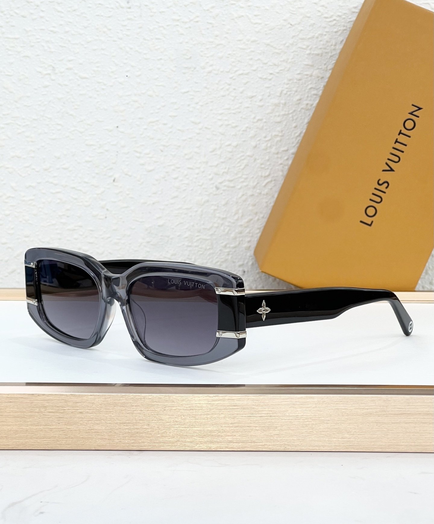 Louis Vuitton Glasses #134