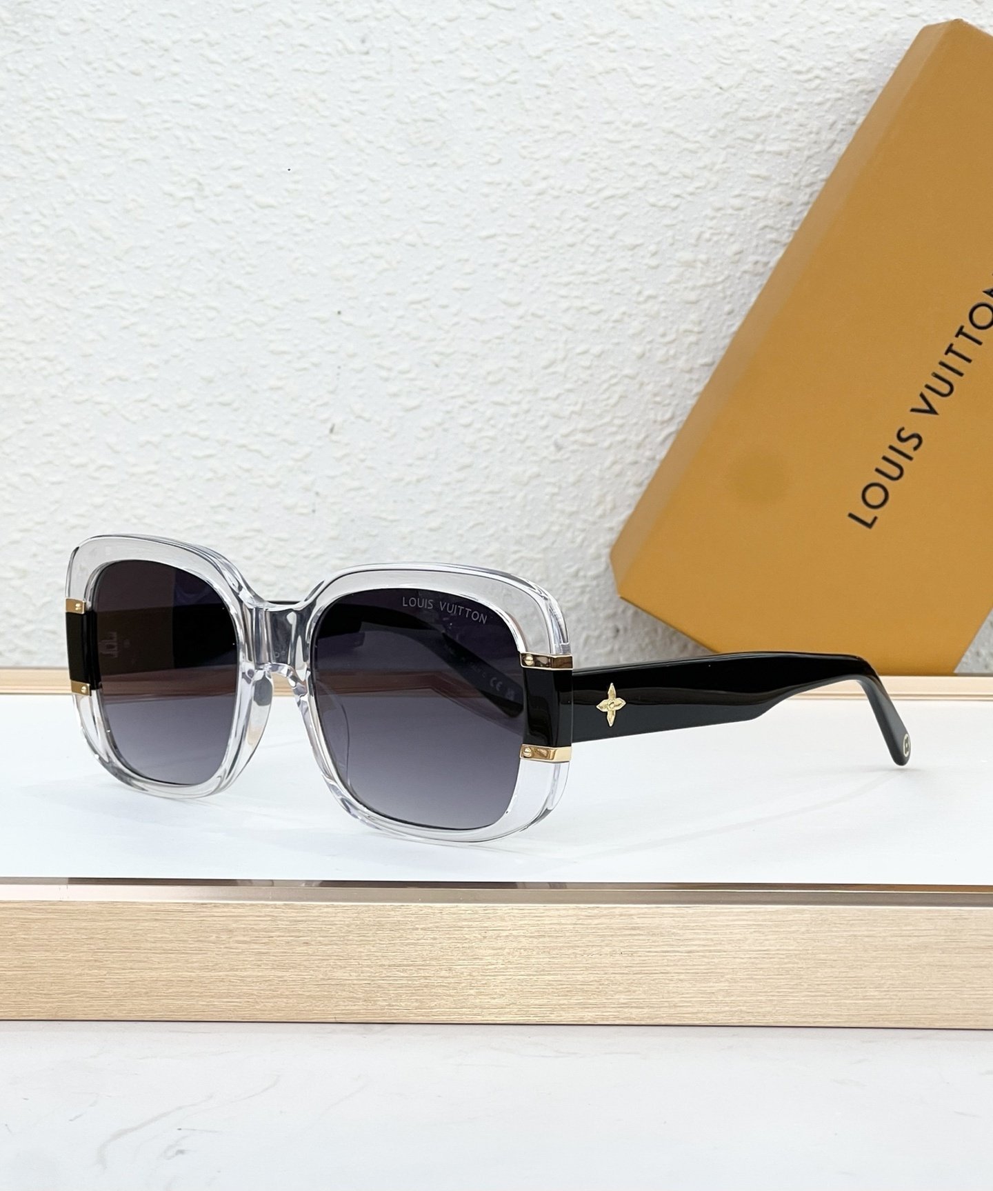 Louis Vuitton Glasses #136