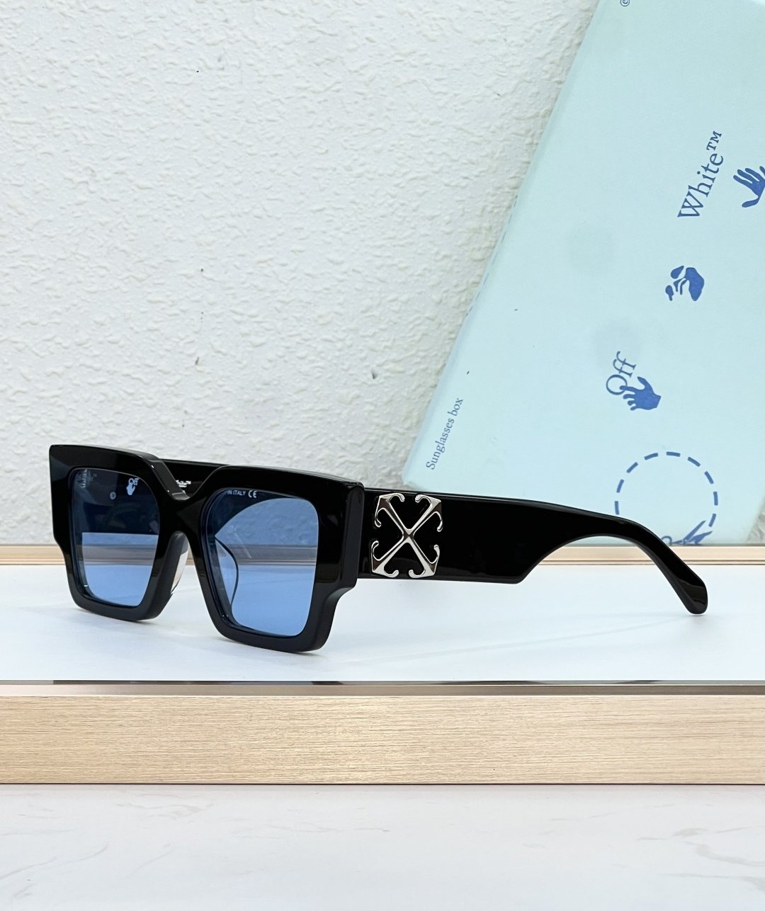 Off-White Glasses #84