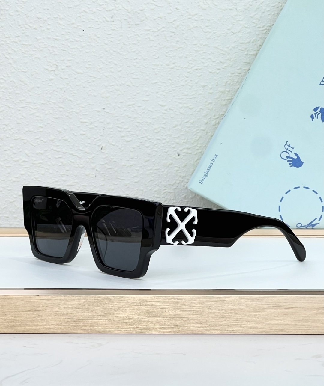 Off-White Glasses #86