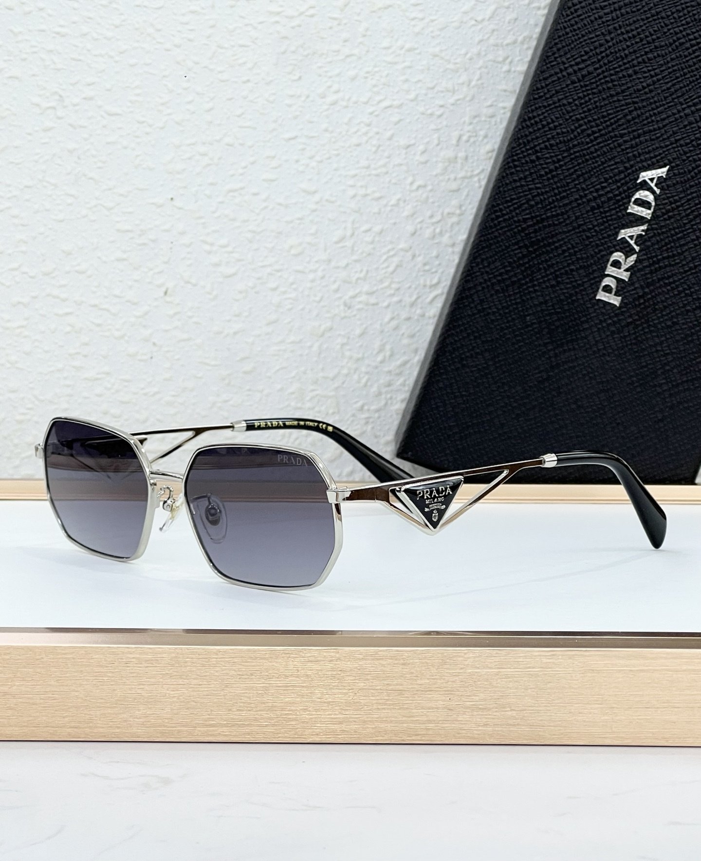 Prada Glasses #185