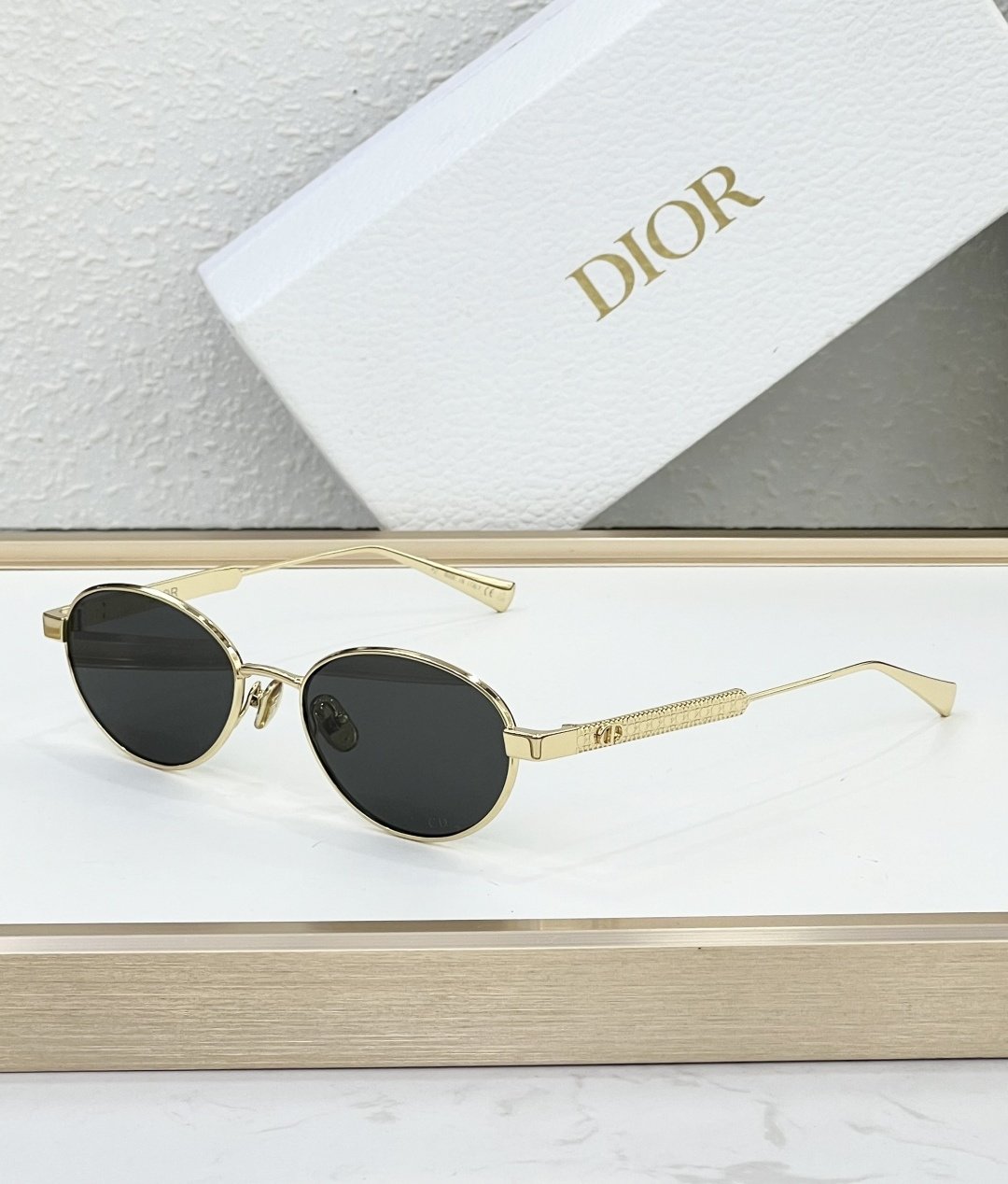 Dior Glasses #121