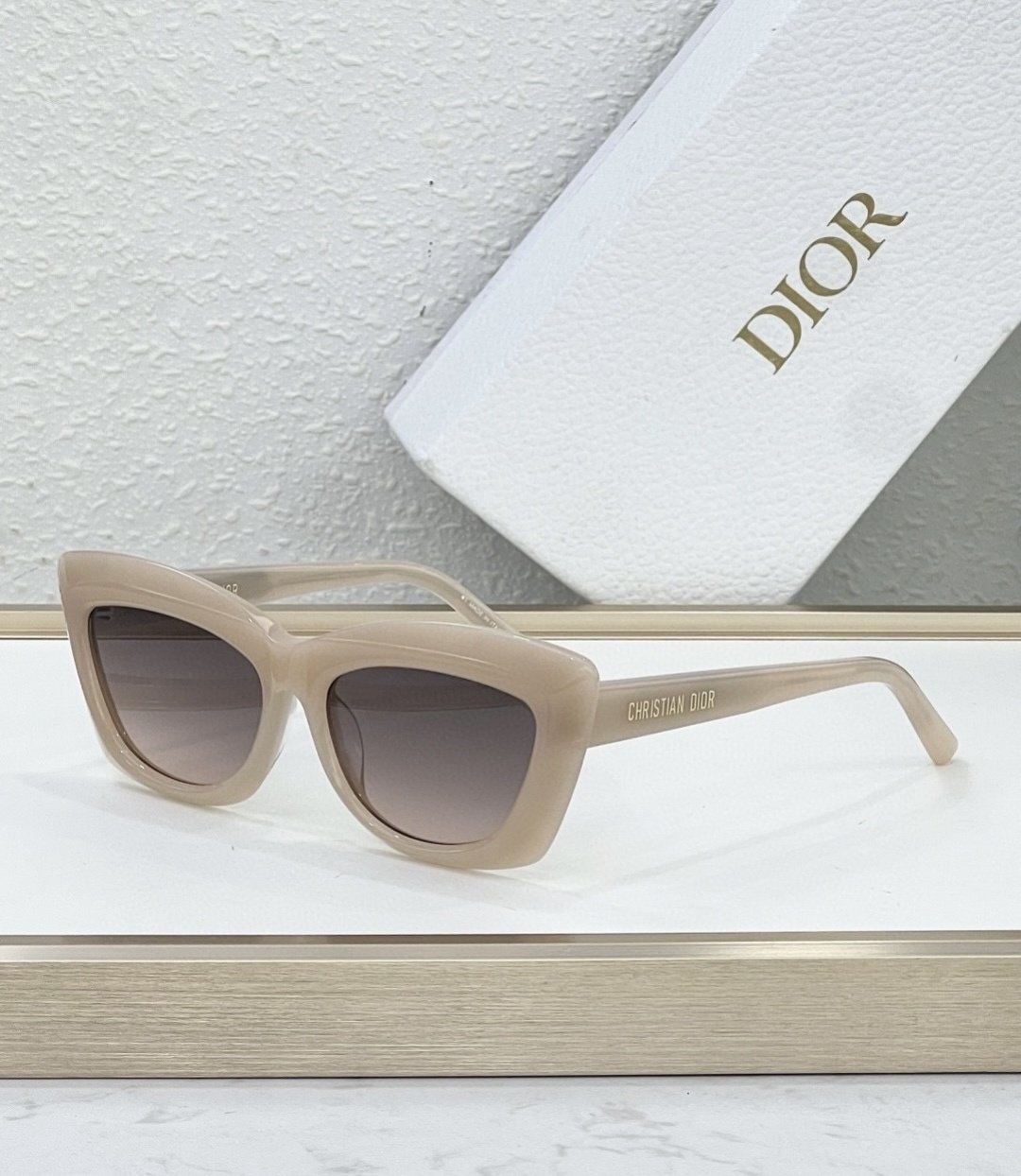 Dior Glasses #196